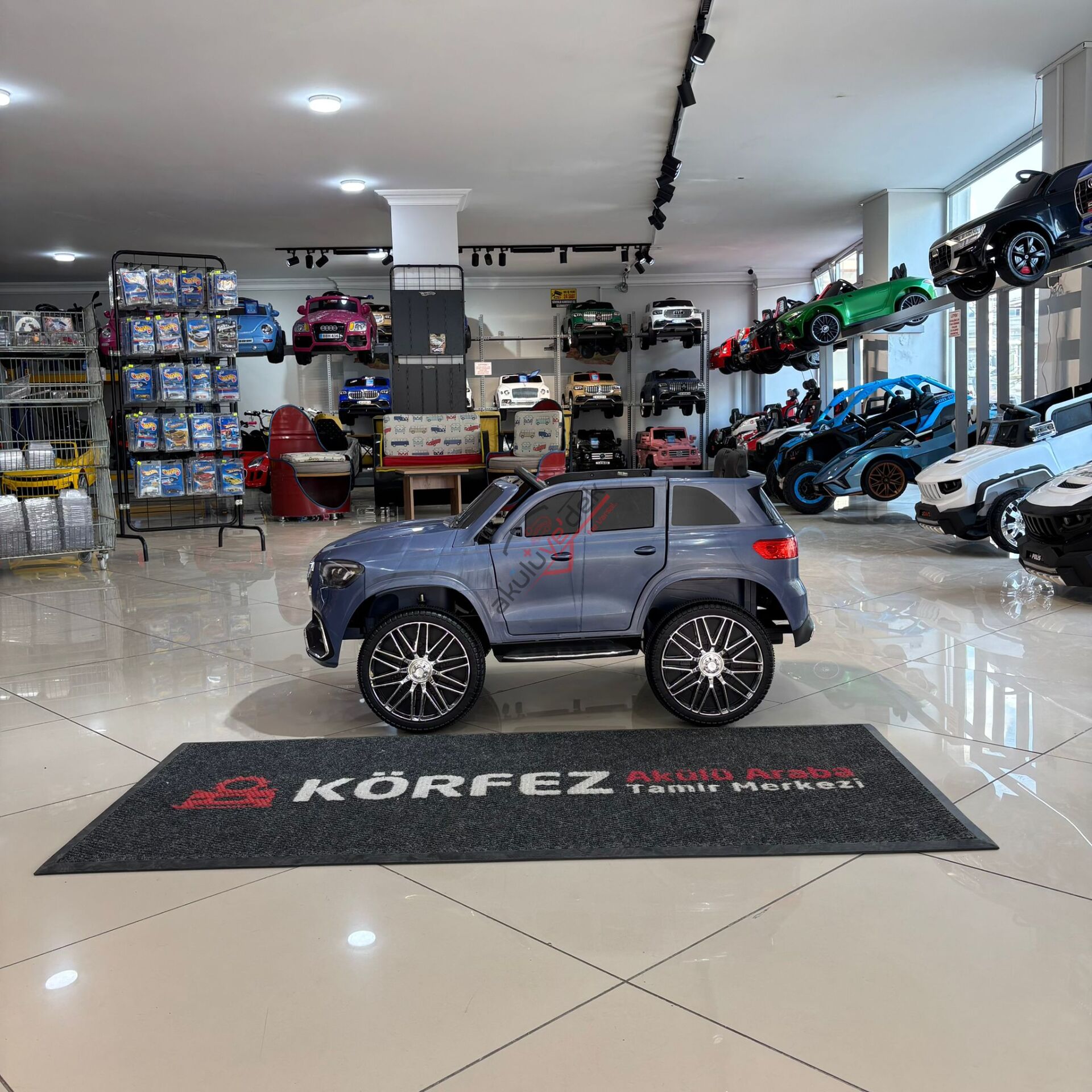 Akar Admıre GT Uzaktan Kumandalı 4X2 12 VOLT Akülü