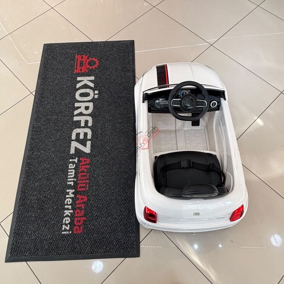 Fiat 500 lisanslı akülü araba