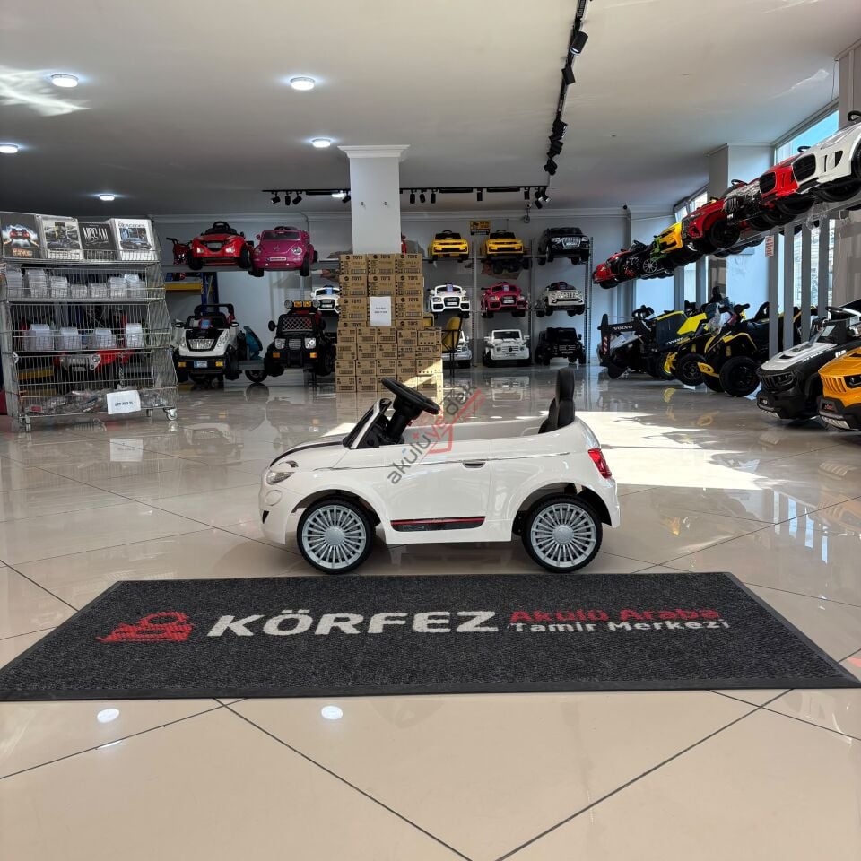 Fiat 500 lisanslı akülü araba