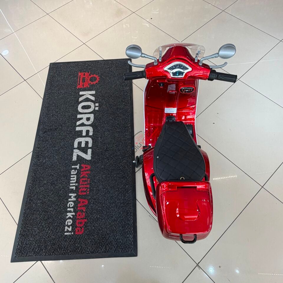 Vespa Lisanslı Akülü Scooter