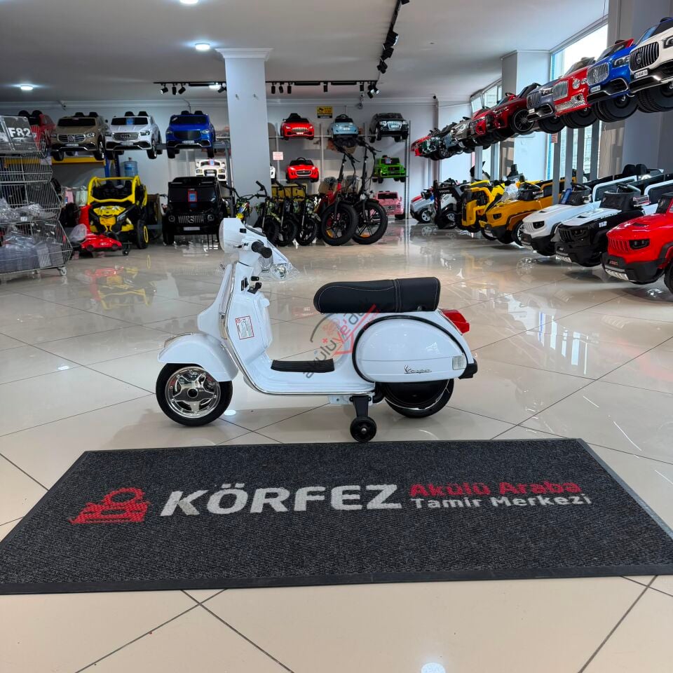 lisanslı Vespa çocuk akülü motosikleti