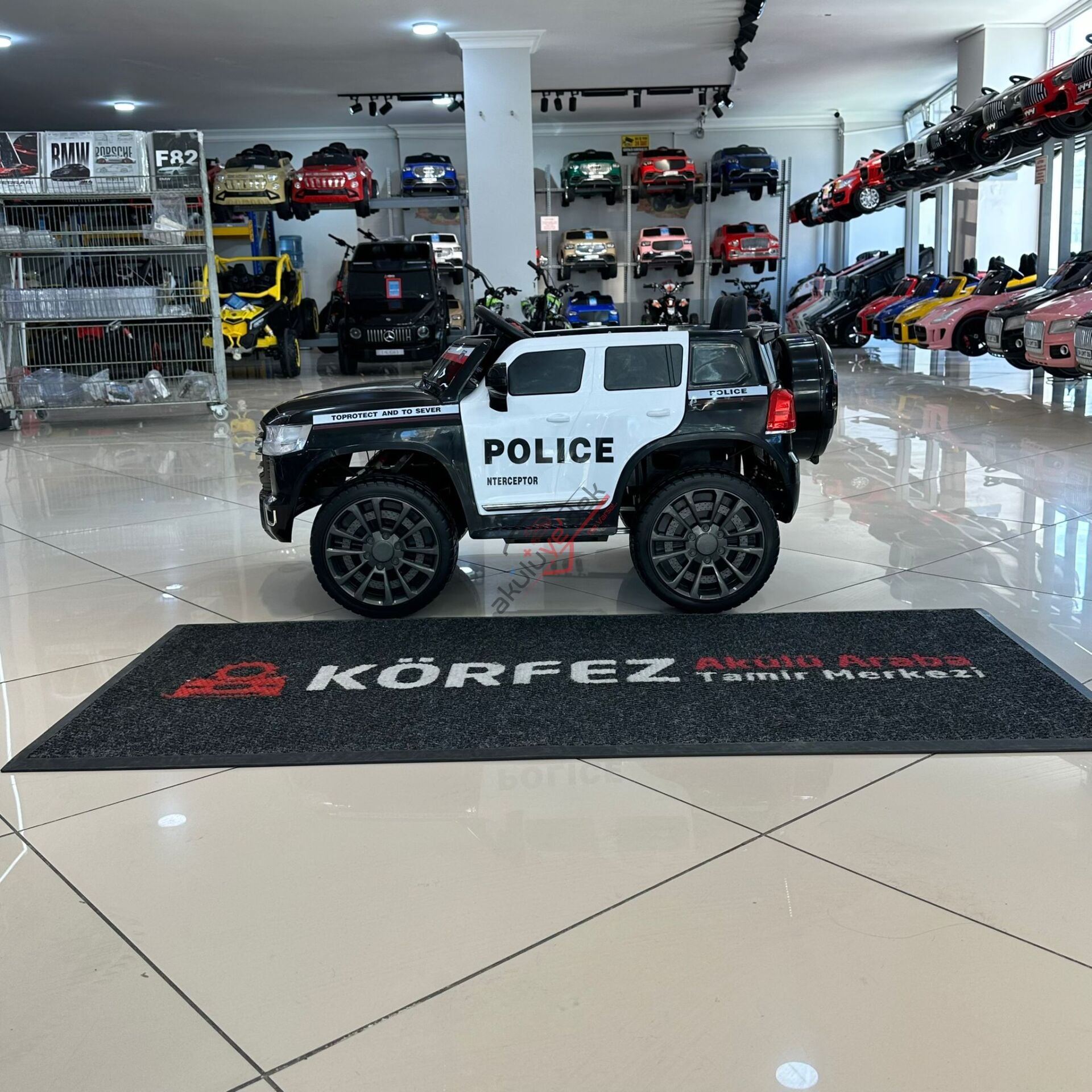 Polis SUV Akülü Çocuk Arabası