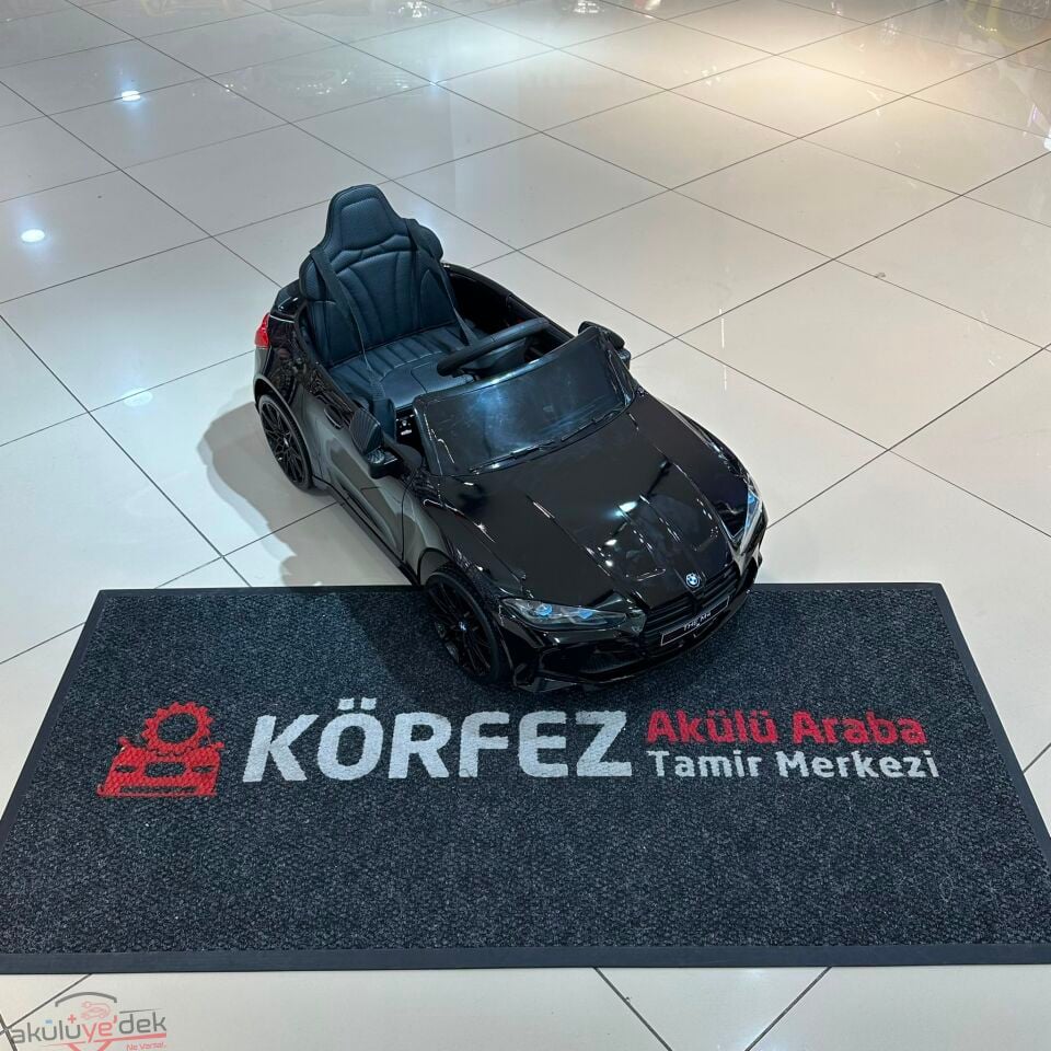 BMW M4 Lisanslı Akülü Araba