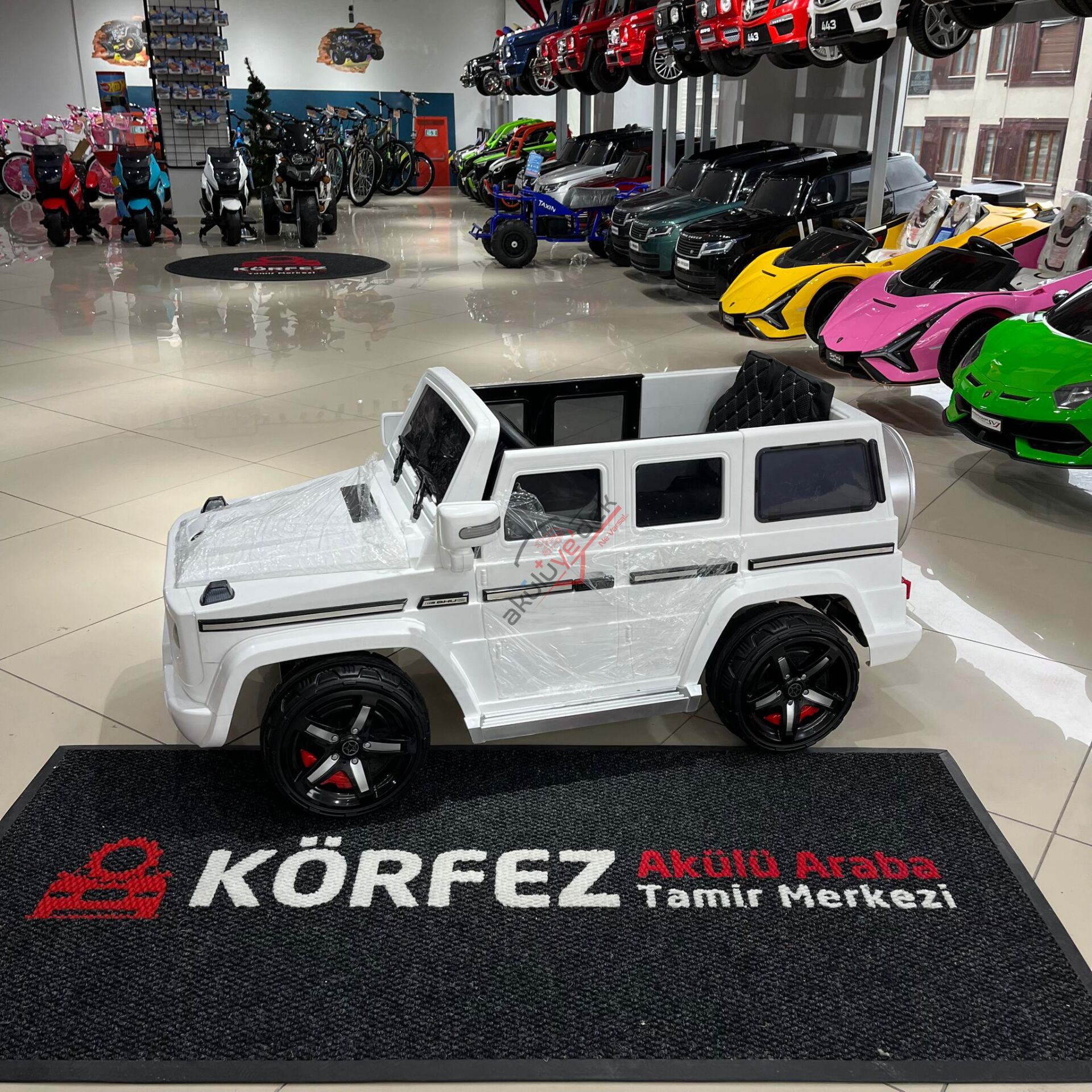 439 BHU12 AKÜLÜ JEEP 12V BEYAZ