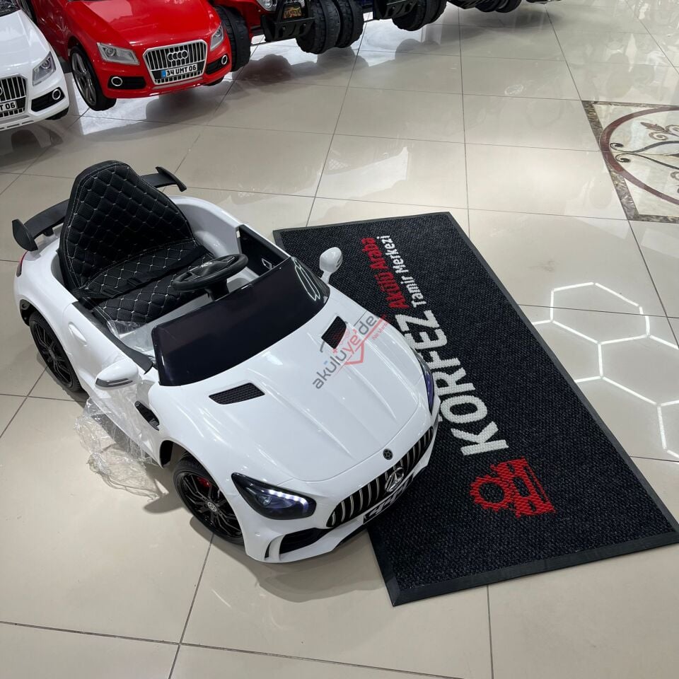 444 GTR SPORT AKÜLÜ ARABA 12V - BEYAZ