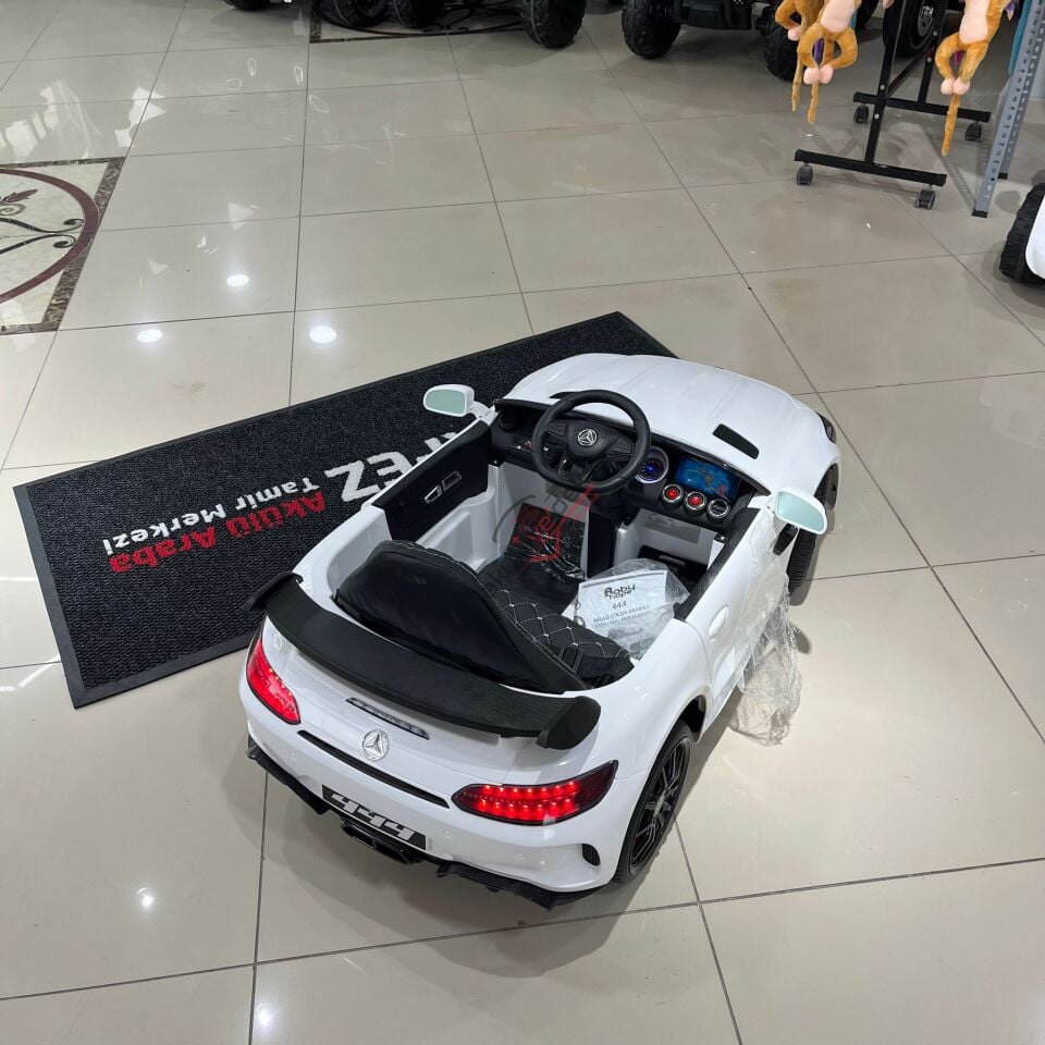 444 GTR SPORT AKÜLÜ ARABA 12V - BEYAZ