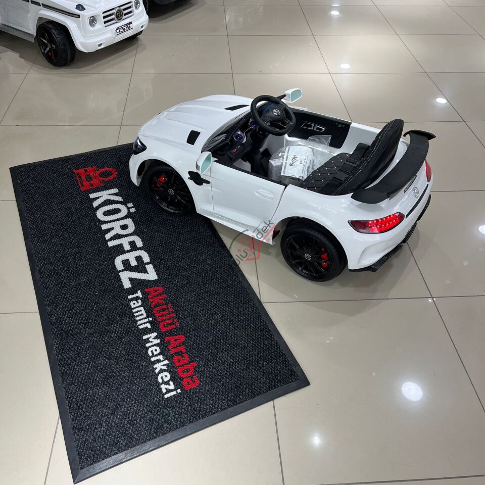 444 GTR SPORT AKÜLÜ ARABA 12V - BEYAZ