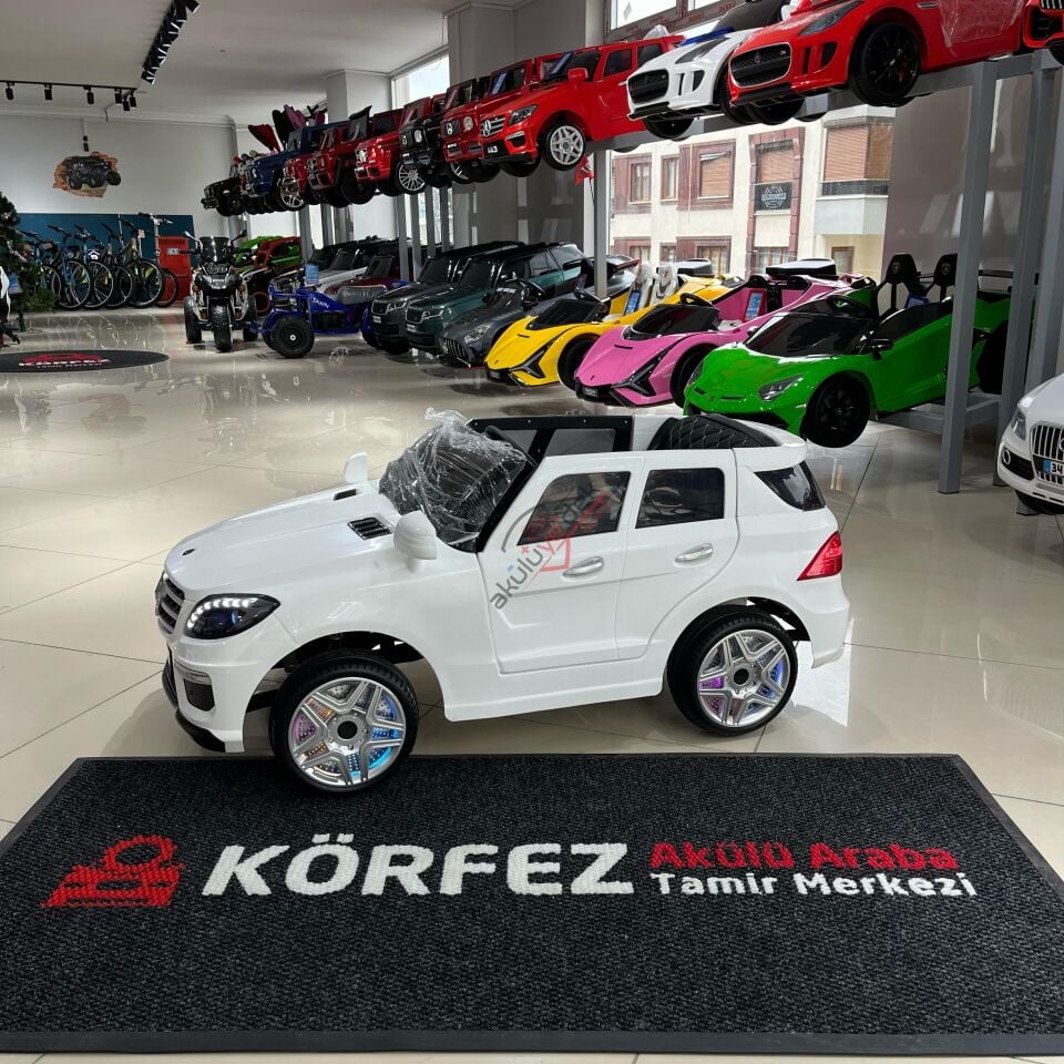 443 XC POWER AKÜLÜ ARABA 12V - BEYAZ