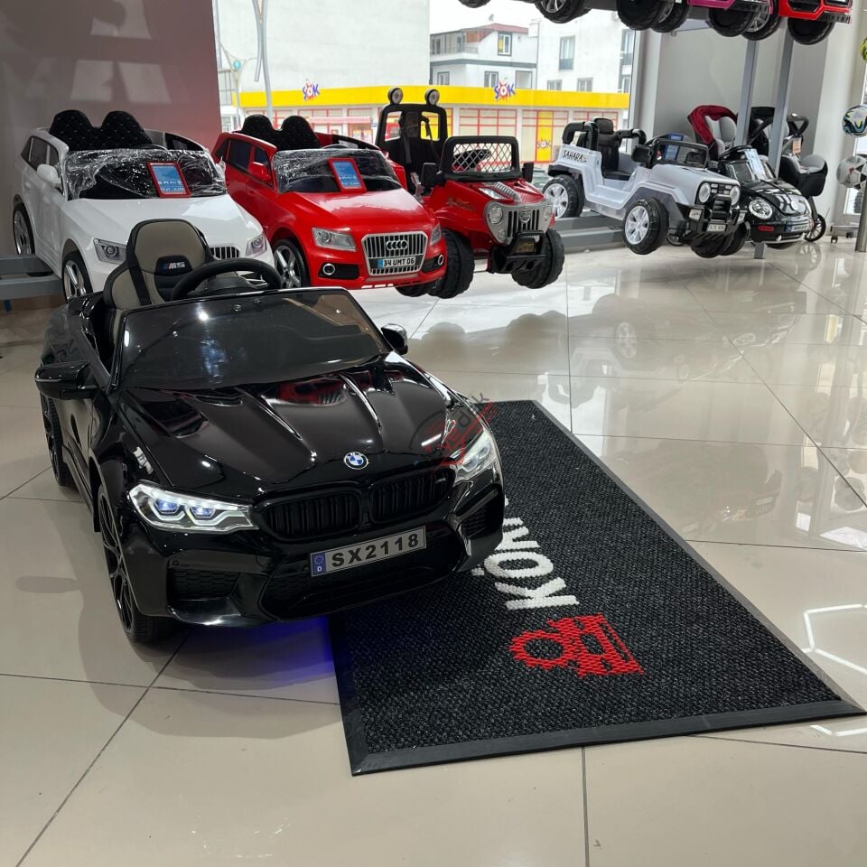 LİSANSLI BMW M5 24V DRİFT ÖZELLİKLİ AKÜLÜ ARABA