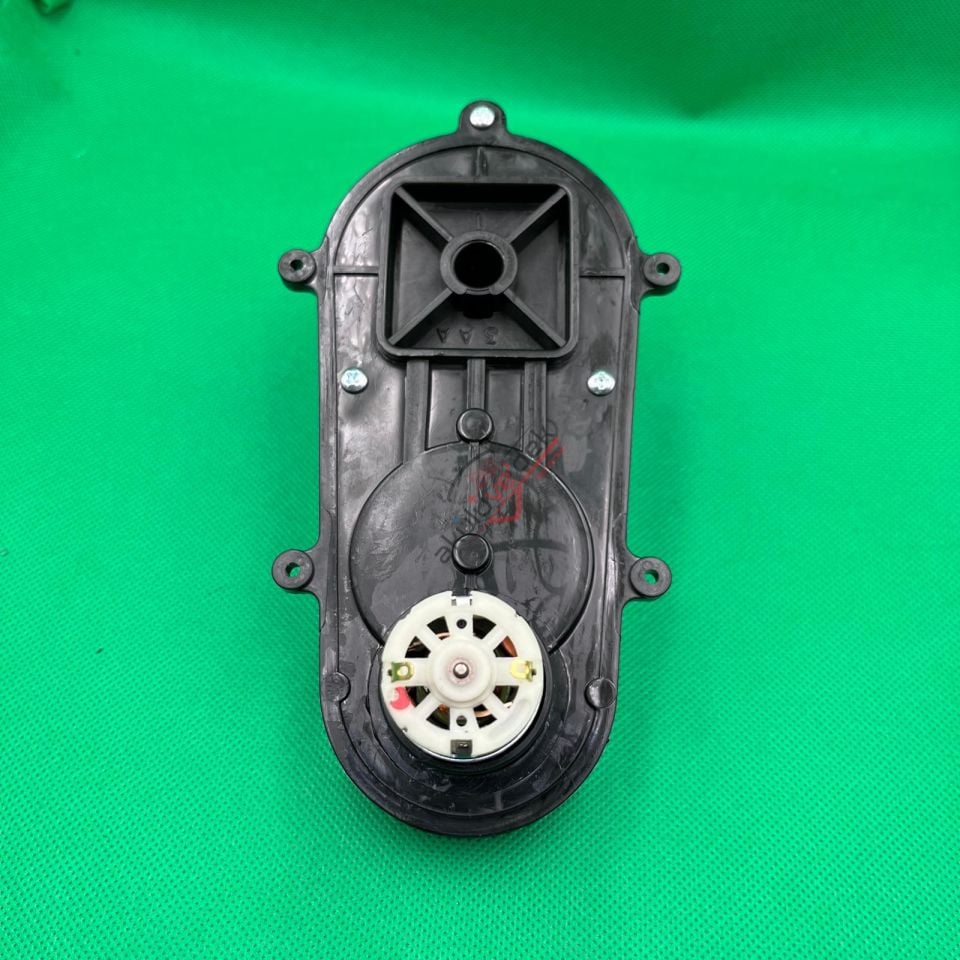 BABYHOPE W442 12V AKÜLÜ ARABA DİREKSİYON ŞANZIMANI