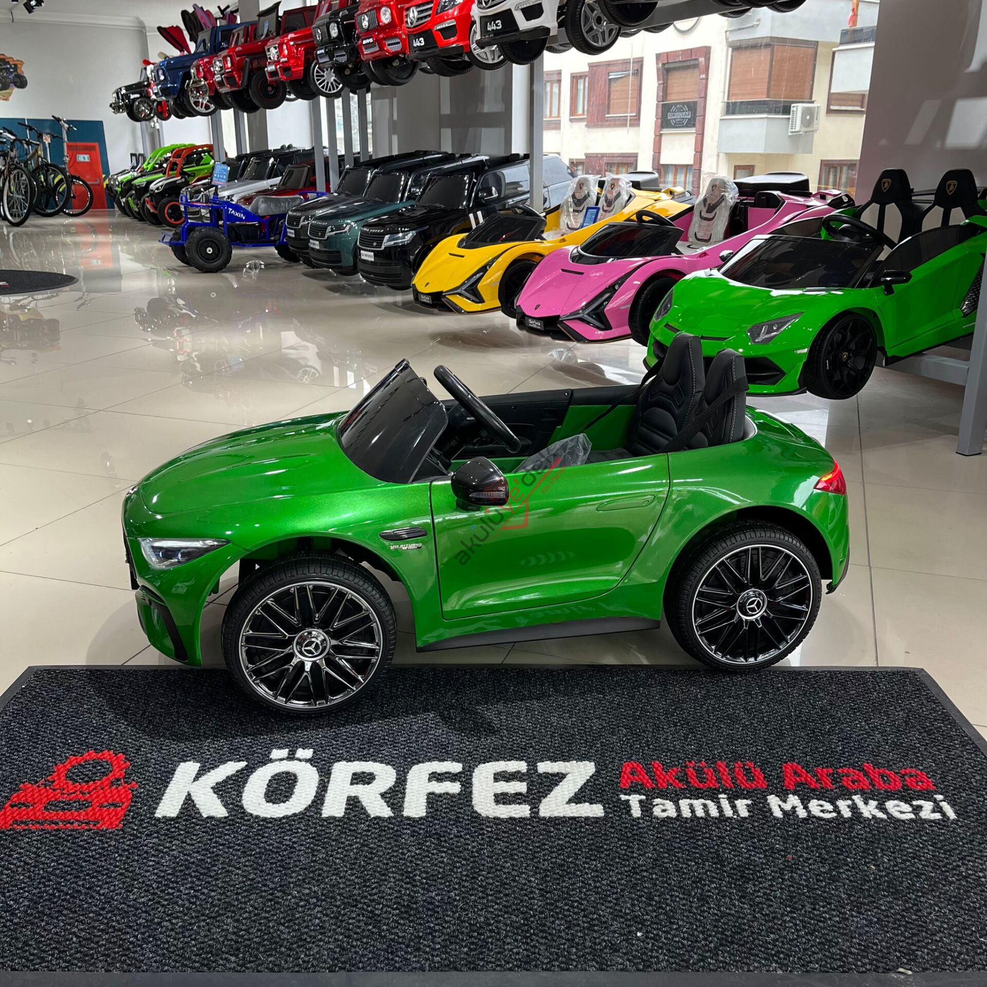 Lisanslı Mercedes Sl63 - 24V Tabletli Yeşil