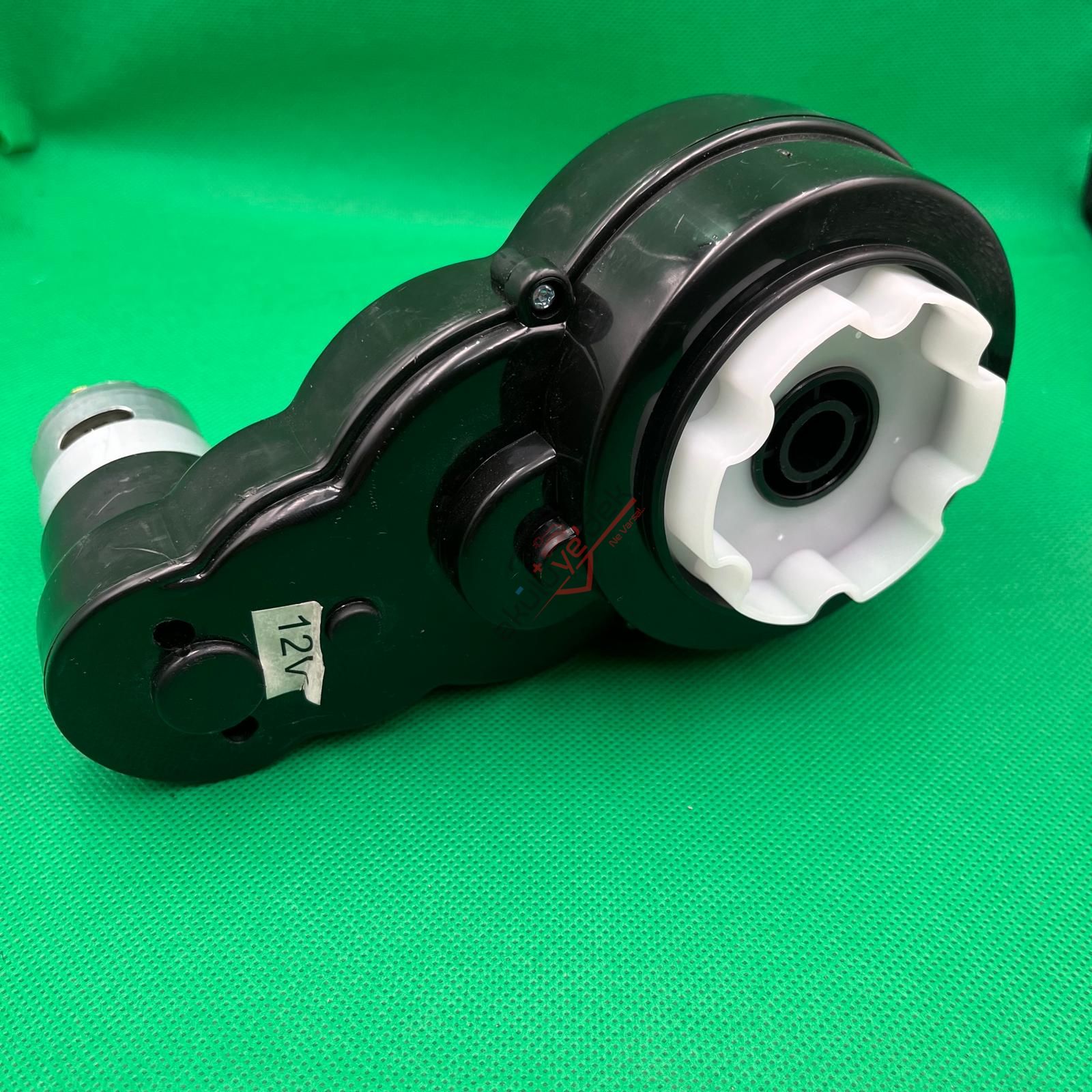 BABYHOPE 444 GTR SPORT AKÜLÜ ARABA 12V 11000RPM ŞANZIMAN - K7-C9