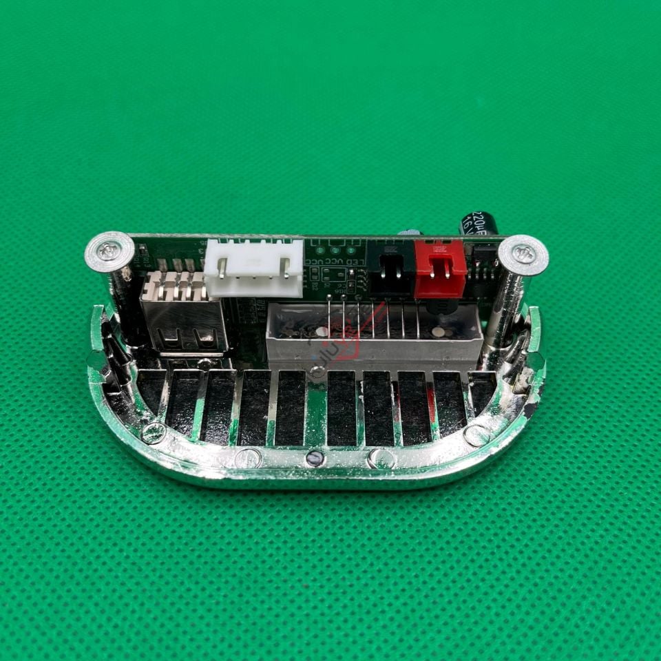 BABYHOPE BUGO 440 12V AKÜLÜ ARABA MP3 ÇALAR - K8-C-1A
