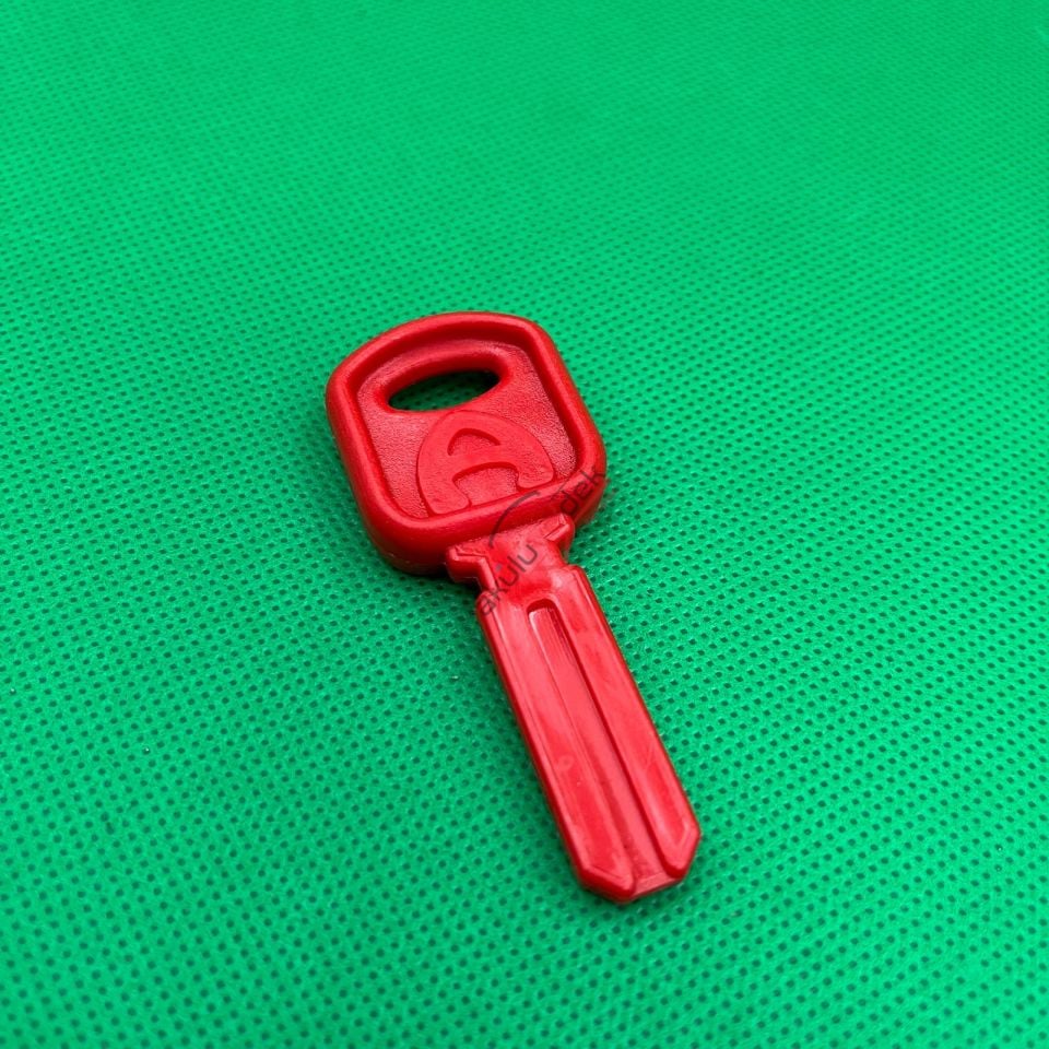 Aliş Akülü Araba Kontak Anahtarı Kırmızı -