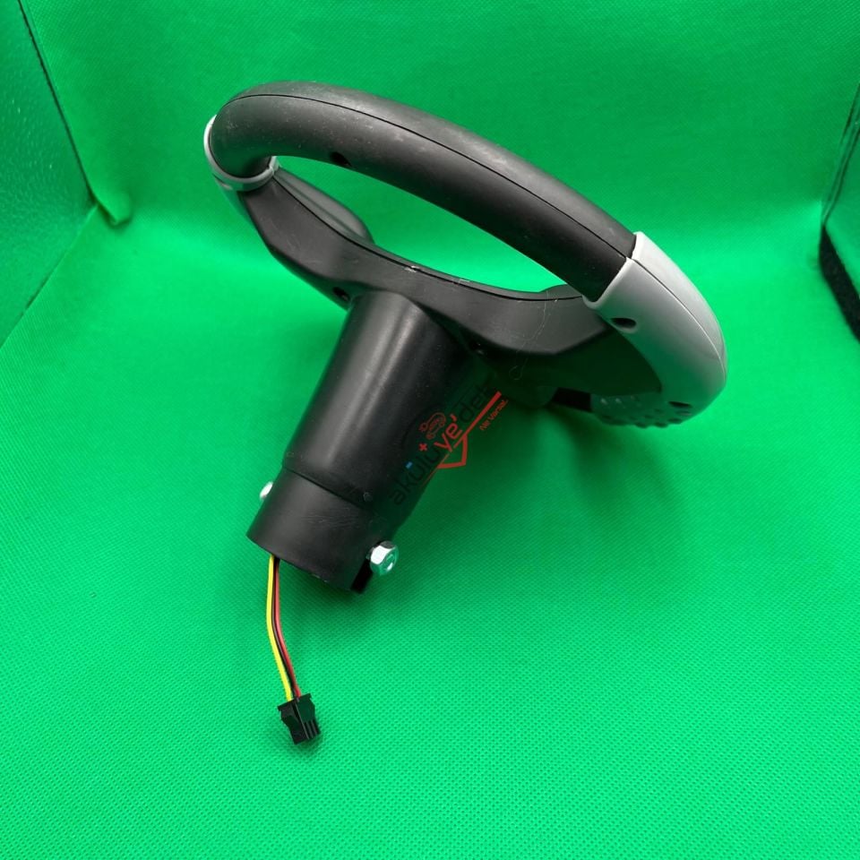 AKAR 4X2 İZNİK 12V AKÜLÜ ARABA DİREKSİYONU - K7-B9