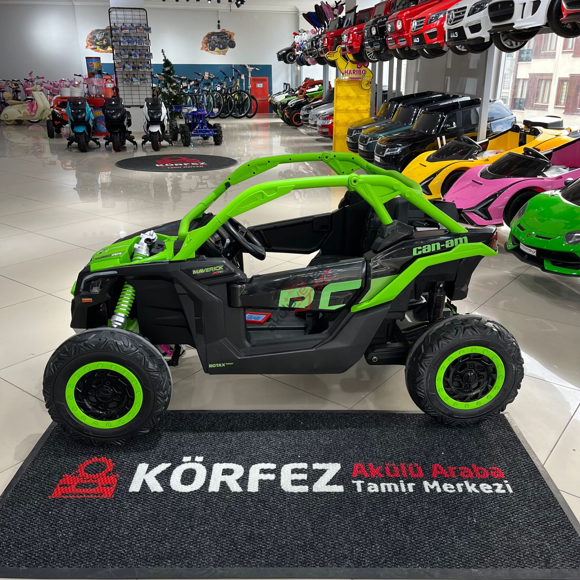 Can-Am Maverick 24V 4x4 Akülü Araba Utv Tablet Ekranlı