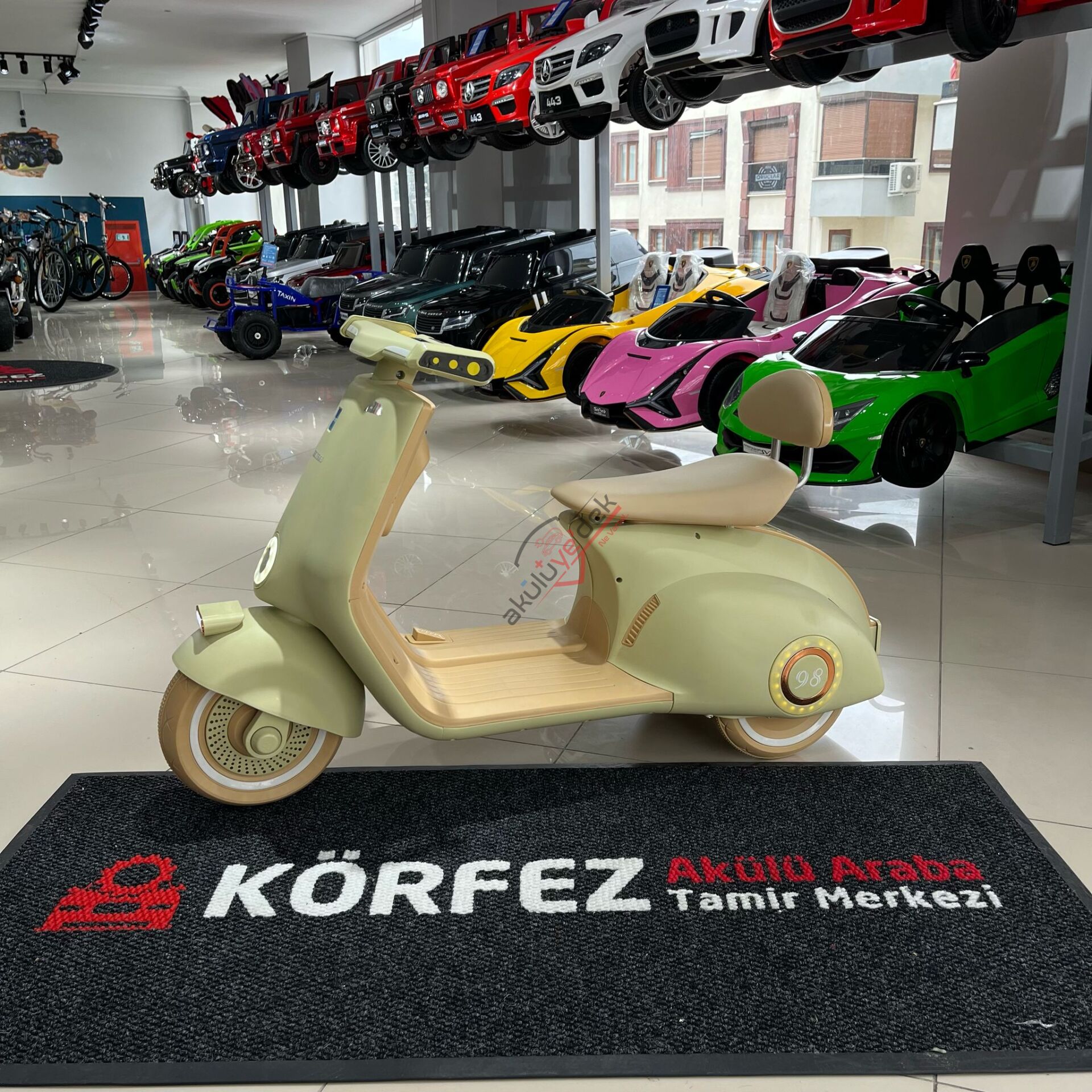 12V vespa dizayn Akülü Motor Suyeşili