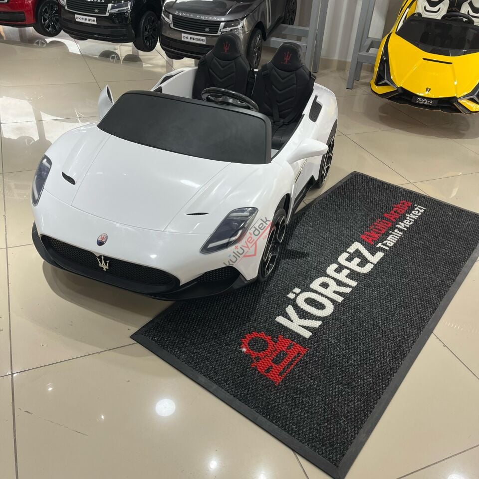 12V 4X4 MASERATİ AKÜLÜ ARABA