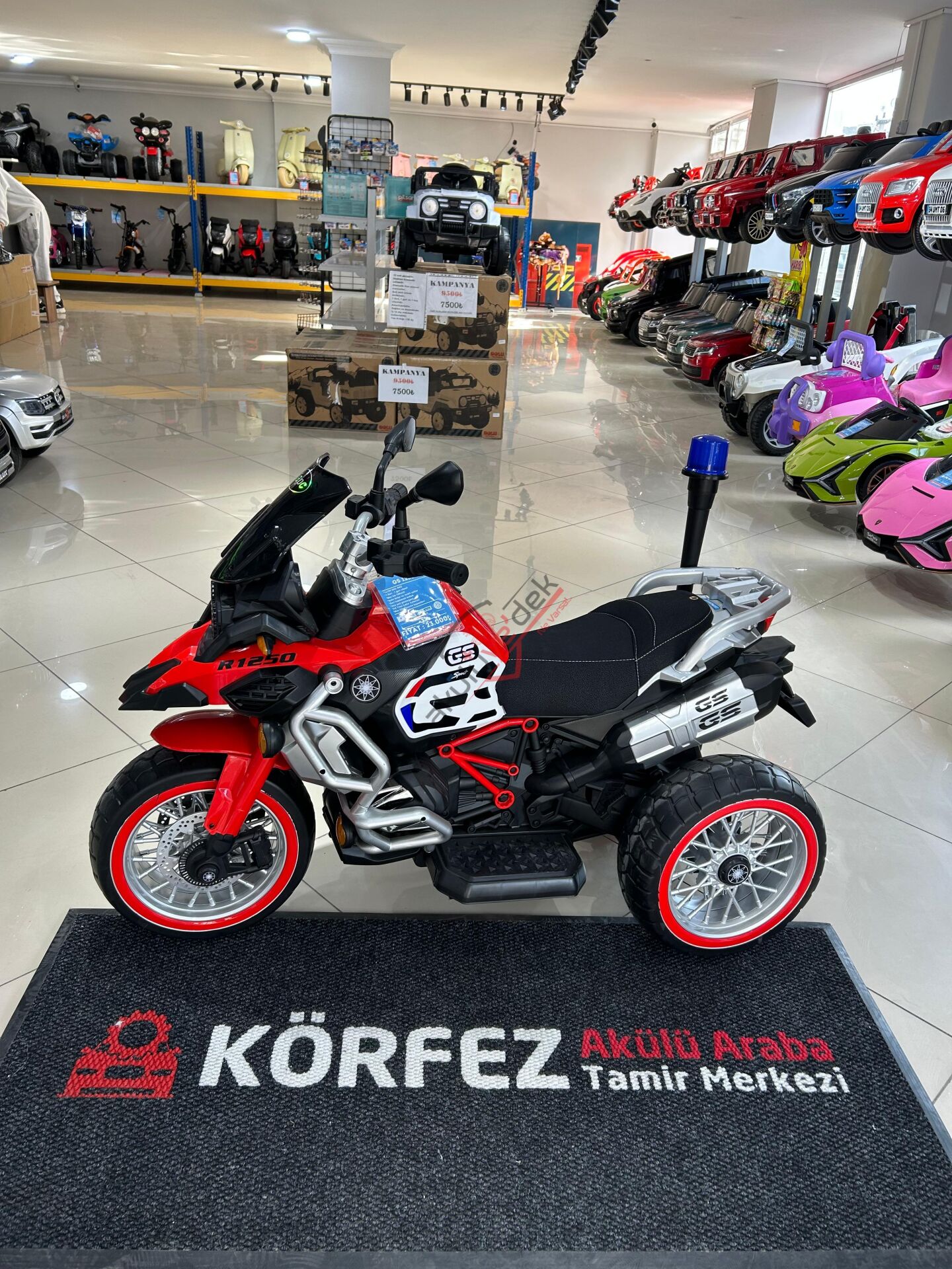 12V R1250 Akülü Motor - kırmızı