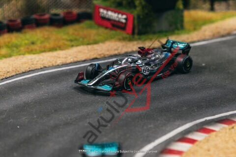 Tarmac Works X iXO Models 1/64 Mercedes-AMG F1 W13 E Performance Belgian Grand Prix 2022 George Russell #63 - GLOBAL64