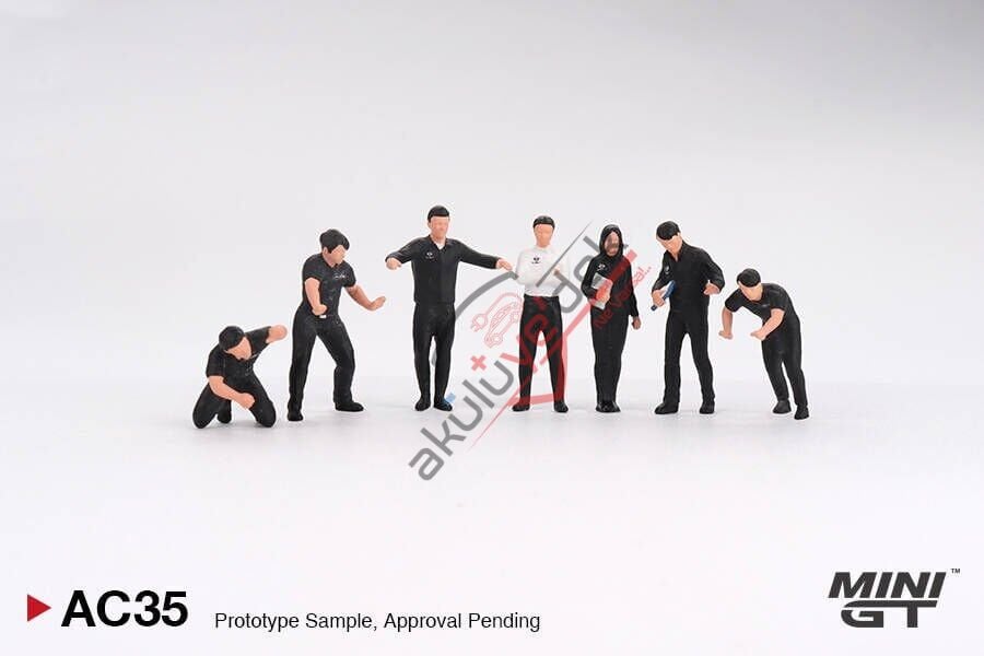 Mini GT 1/64 Figurine: NISMO Technician Team MGTAC35