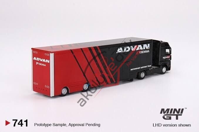Mini GT 1/64 Mercedes-Benz Actros w/ Racing Transporter ''ADVAN'' MGT00741