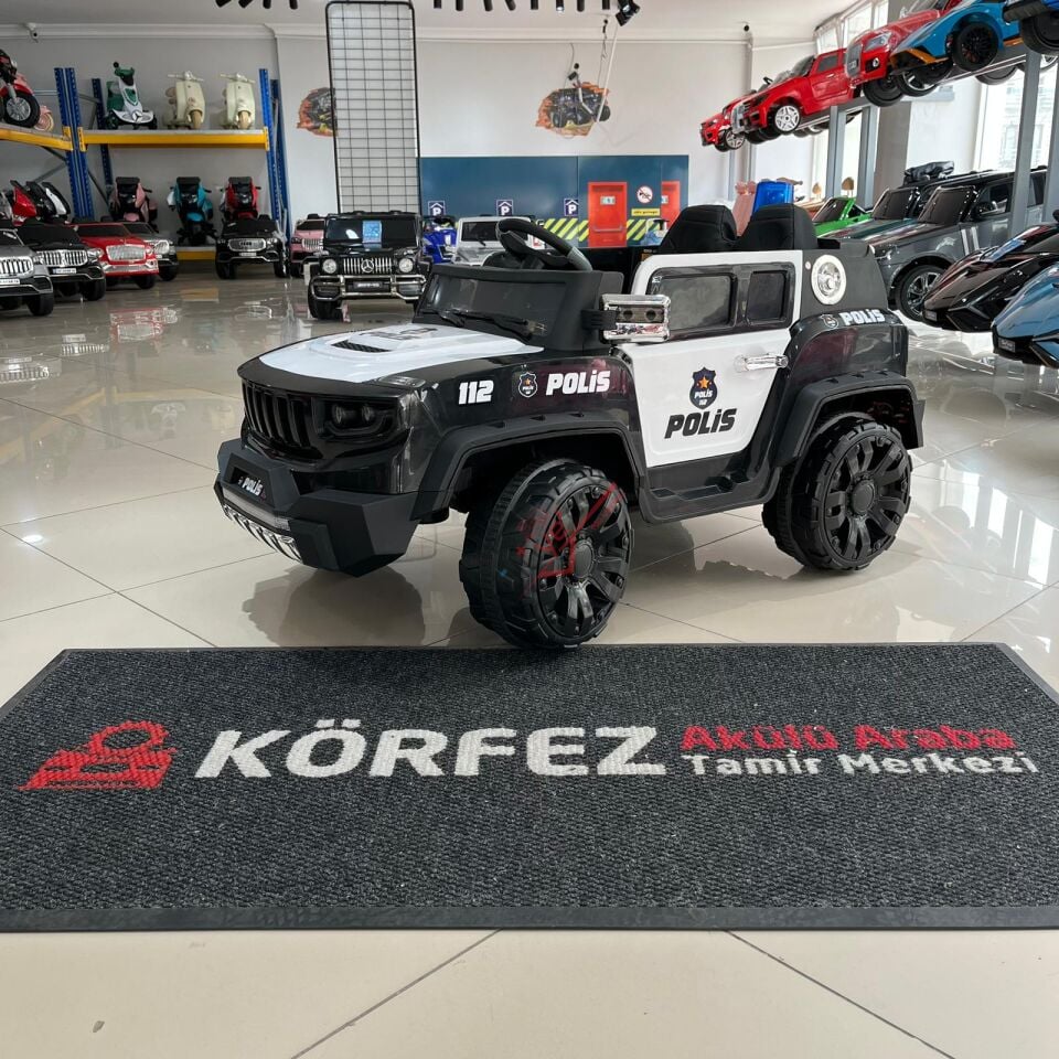 Akar 4×2 Polis İznik 12v. Çift Kişilik Uzaktan Kumandalı Akülü Araba Siyah