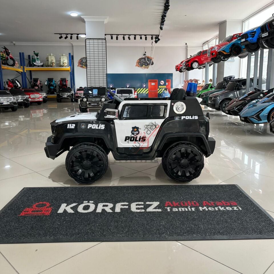 Akar 4×2 Polis İznik 12v. Çift Kişilik Uzaktan Kumandalı Akülü Araba Siyah