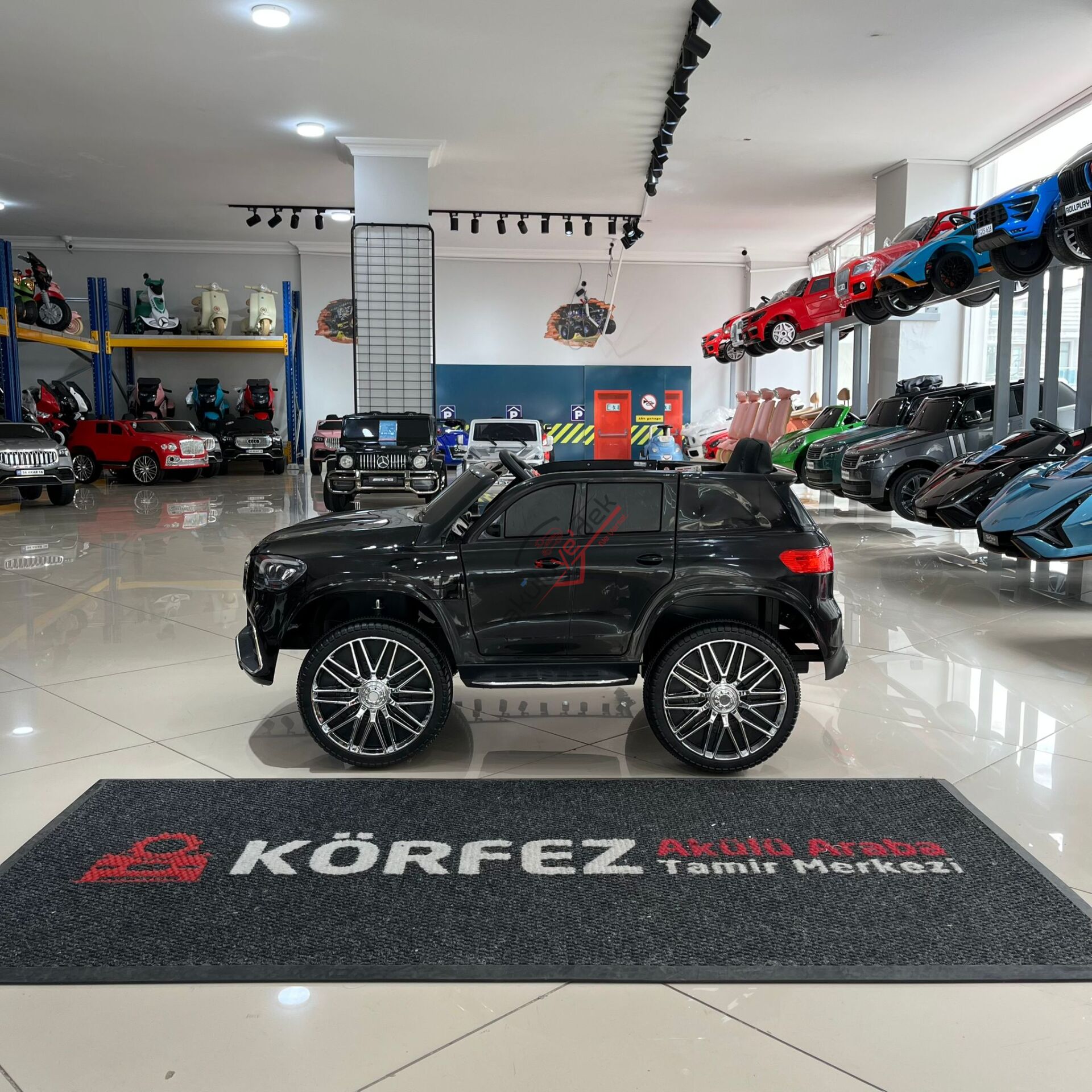 Akar Bold GT Siyah Uzaktan Kumandalı 4X2 12 VOLT Akülü Araba(97-152)