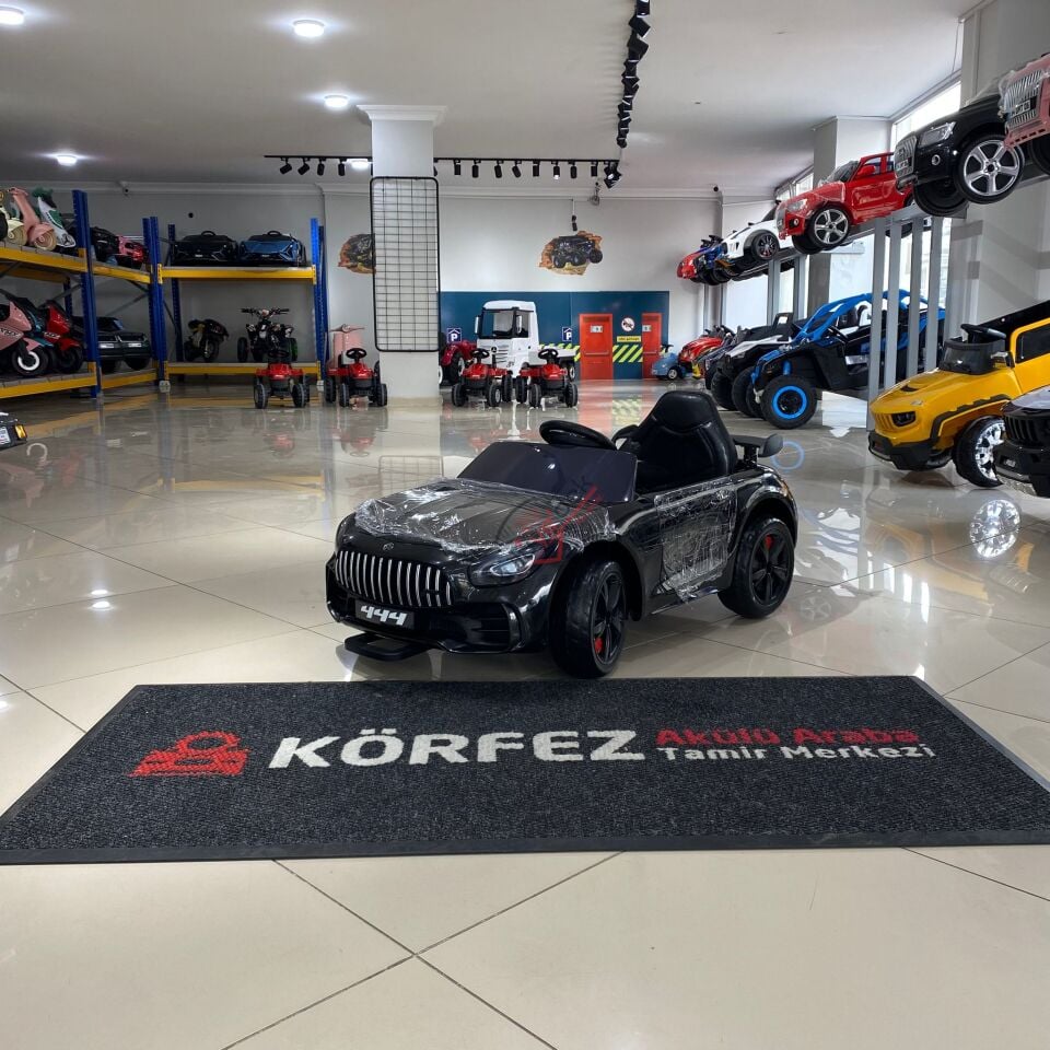 444 GTR SPORT AKÜLÜ ARABA 12V - SİYAH