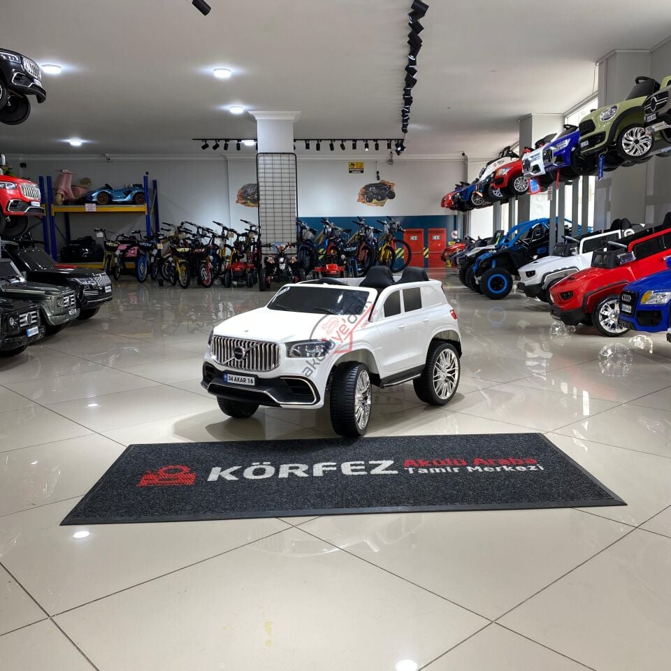 Akar Voyage GT beyaz  Uzaktan Kumandalı 4X2 12 VOLT Akülü Araba(97-244)