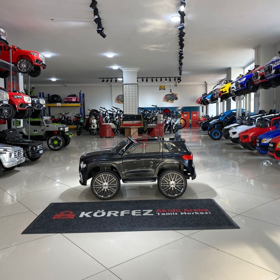 Akar Boss GT SİYAH Uzaktan Kumandalı 4X2 12 VOLT Akülü Araba(97-053)