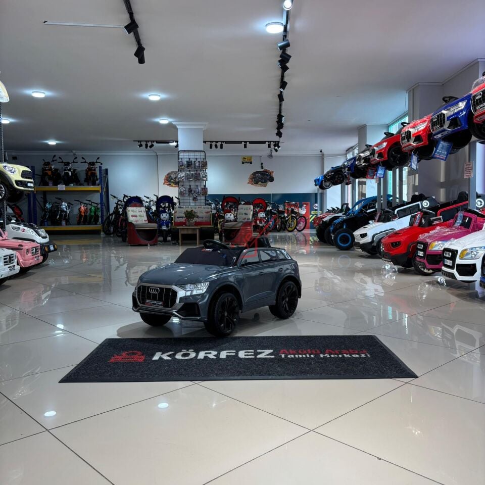 Babyhope 445 SPR Sportback 12 V Uzaktan Kumandalı Akülü Araba
