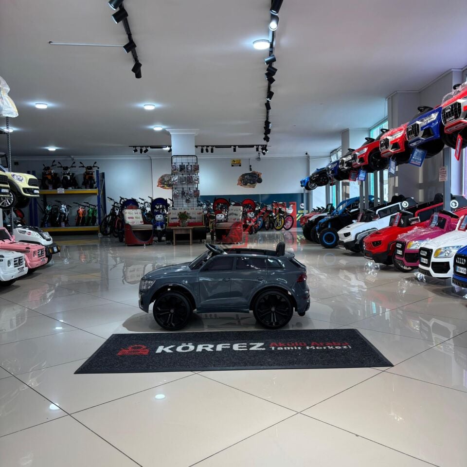 Babyhope 445 SPR Sportback 12 V Uzaktan Kumandalı Akülü Araba