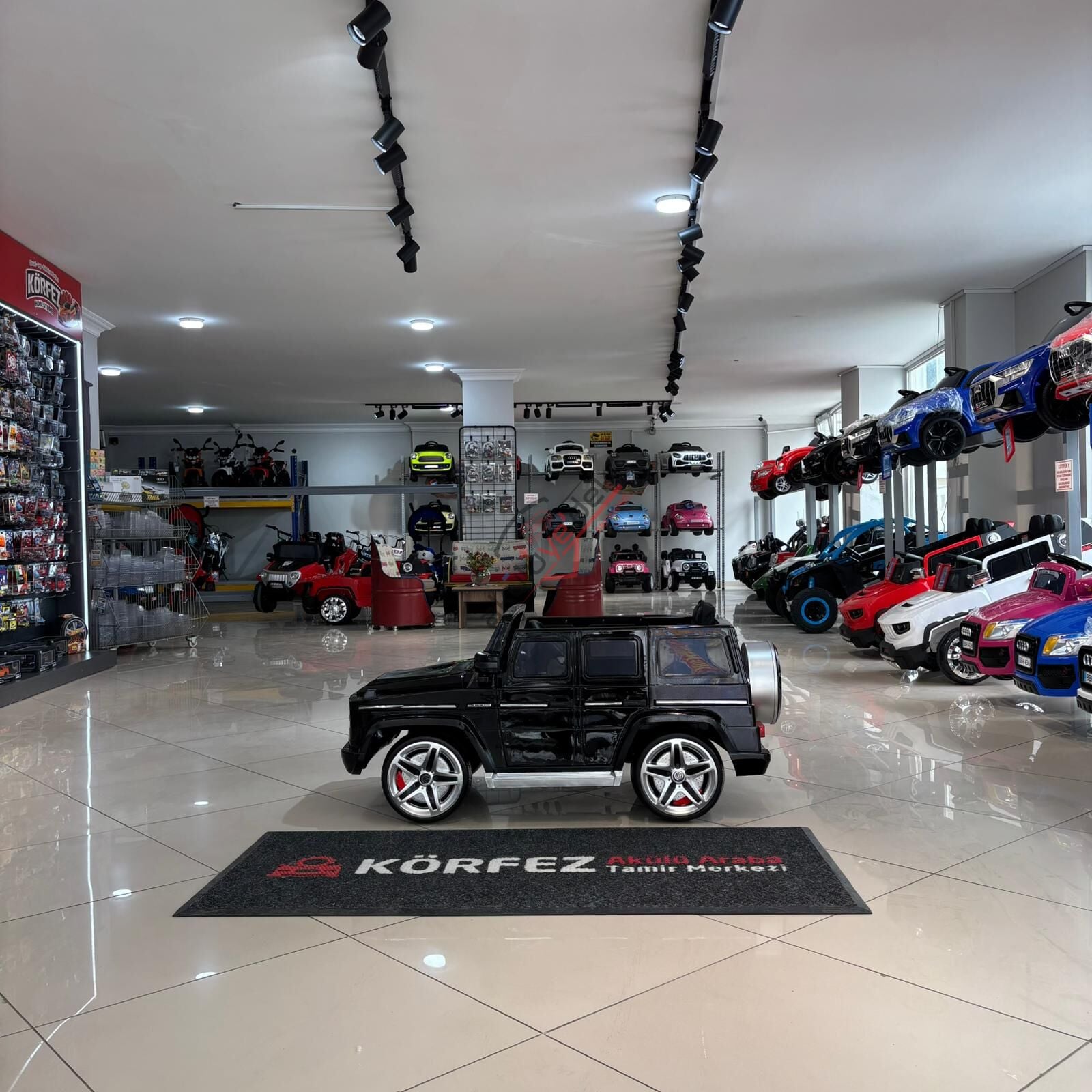 439 BHU12 AKÜLÜ JEEP 12V METALİK SİYAH BOYA