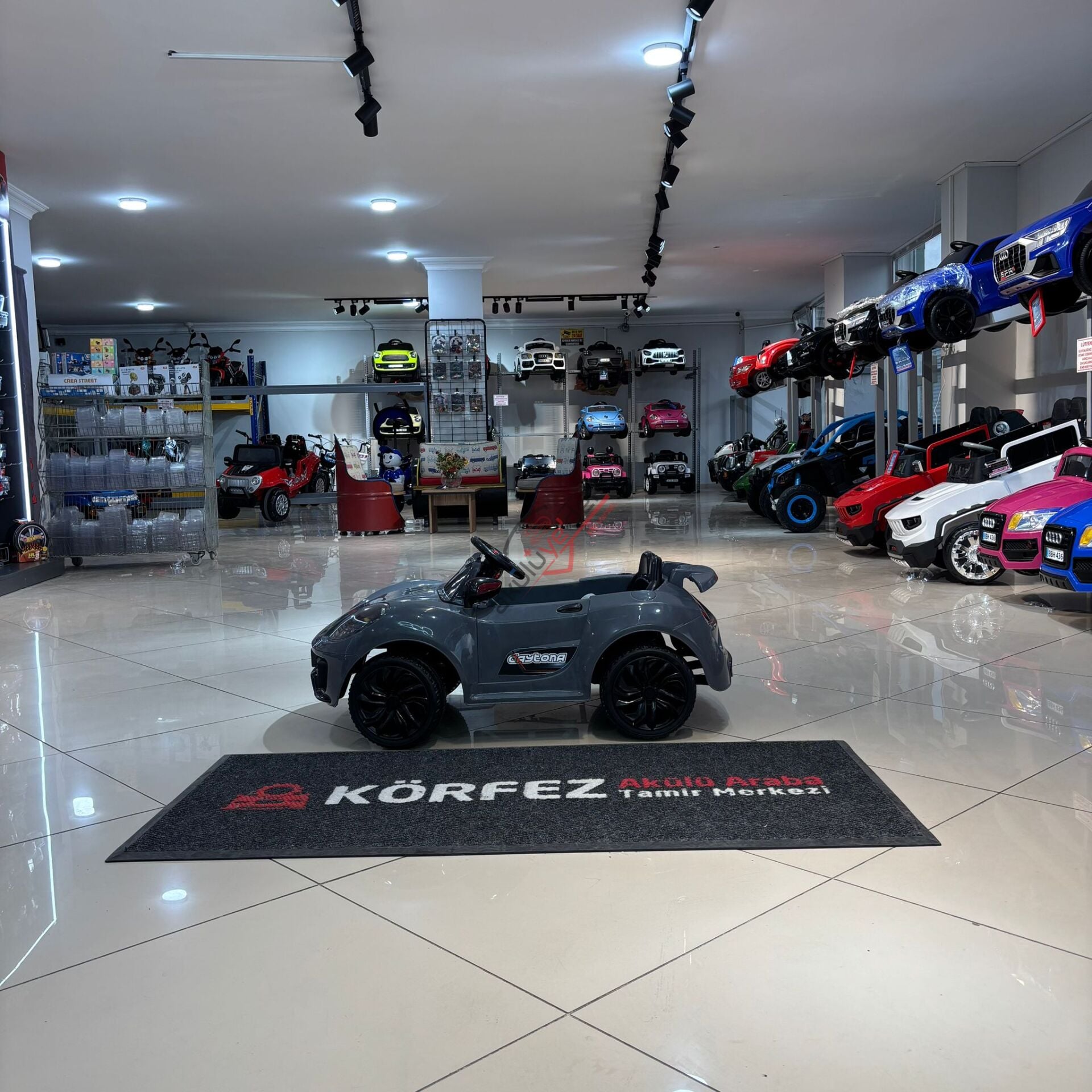 Daytona 12 V Akülü Araba Uzaktan Kumandalı