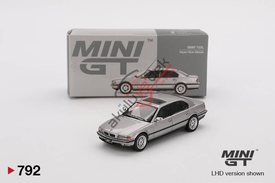 Mini GT 1/64 BMW 750IL Aspen Silver Metallic MGT00792